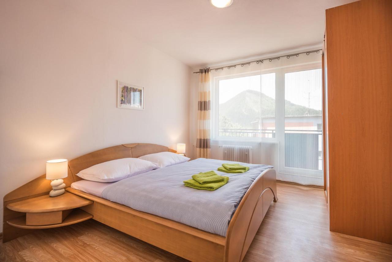 Hybadlo Motel Liptovský Hrádok Eksteriør bilde