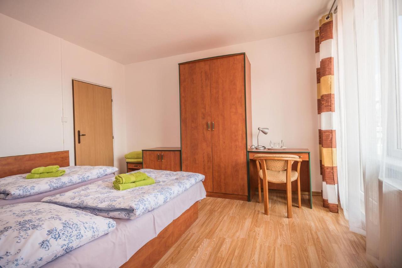 Hybadlo Motel Liptovský Hrádok Eksteriør bilde