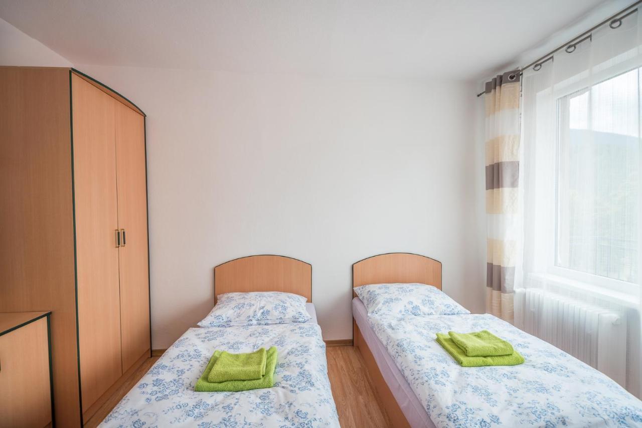 Hybadlo Motel Liptovský Hrádok Eksteriør bilde