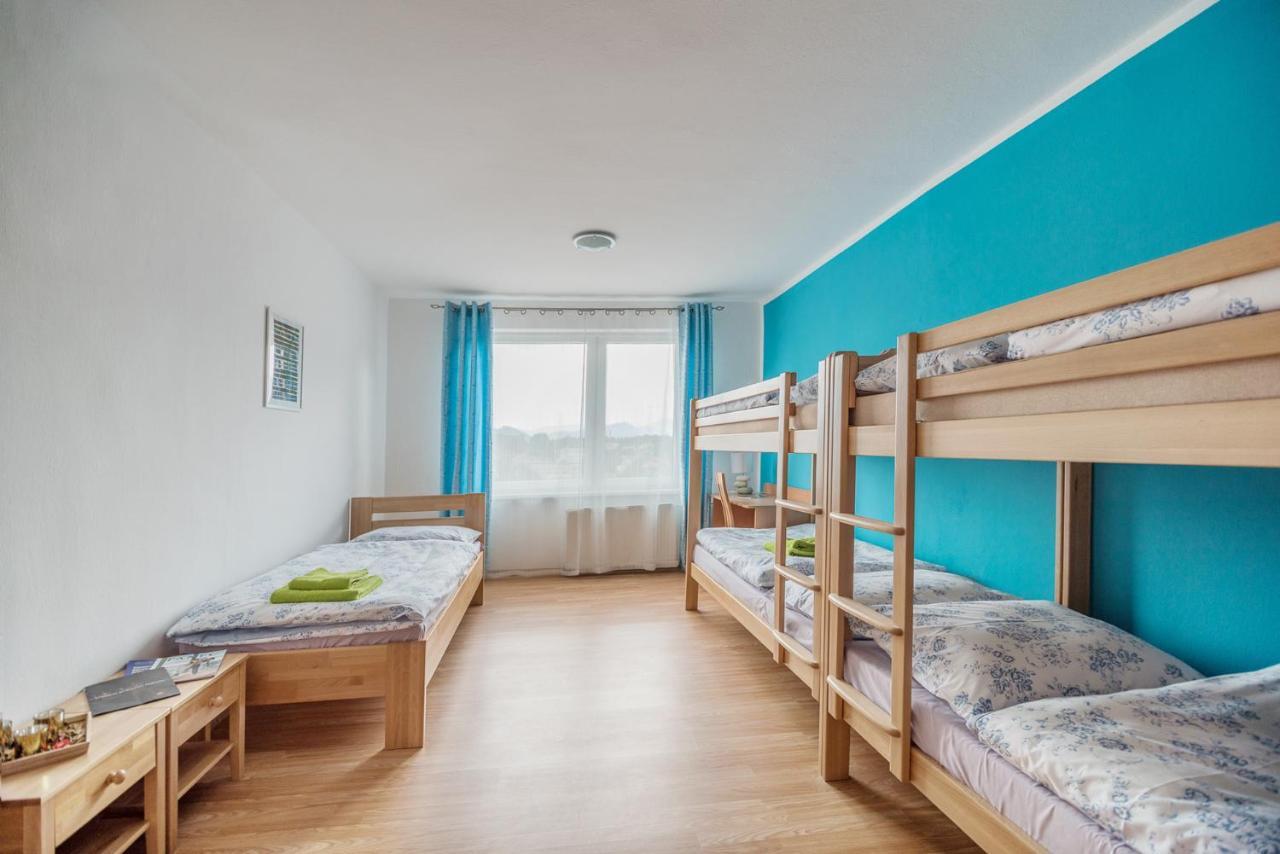 Hybadlo Motel Liptovský Hrádok Eksteriør bilde