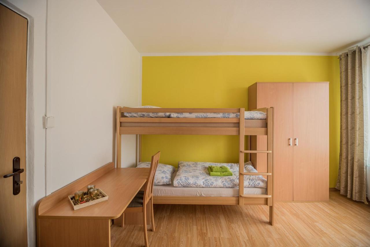 Hybadlo Motel Liptovský Hrádok Eksteriør bilde