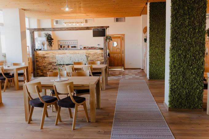 Hybadlo Motel Liptovský Hrádok Eksteriør bilde
